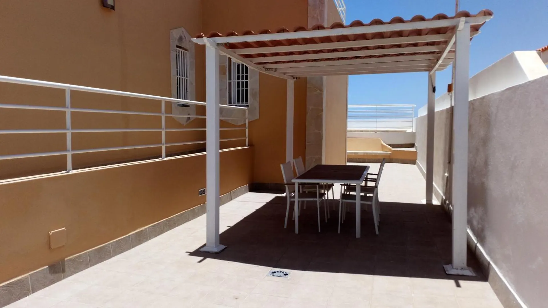 Lusardin Home El Médano Casa vacanze